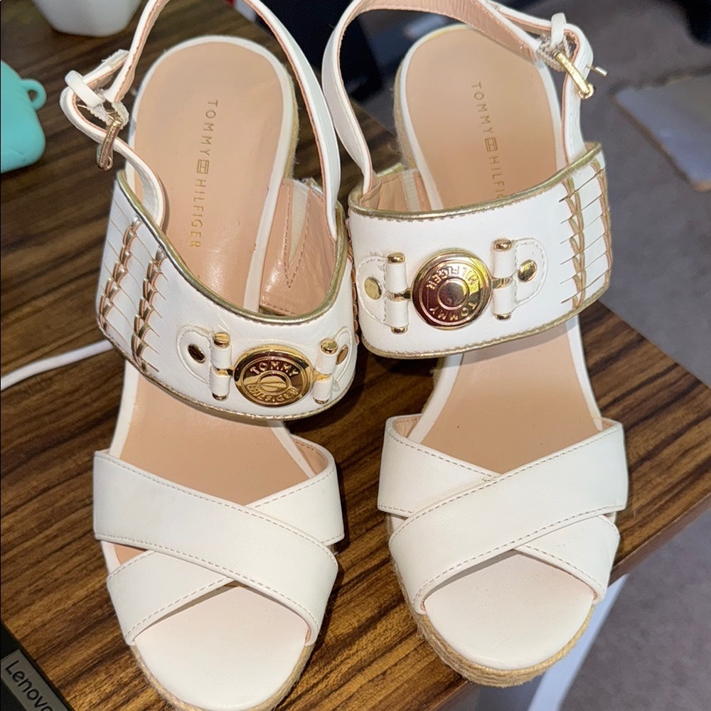 Tommy Hilfiger White Wedge Sandals with Criss-Cross Straps